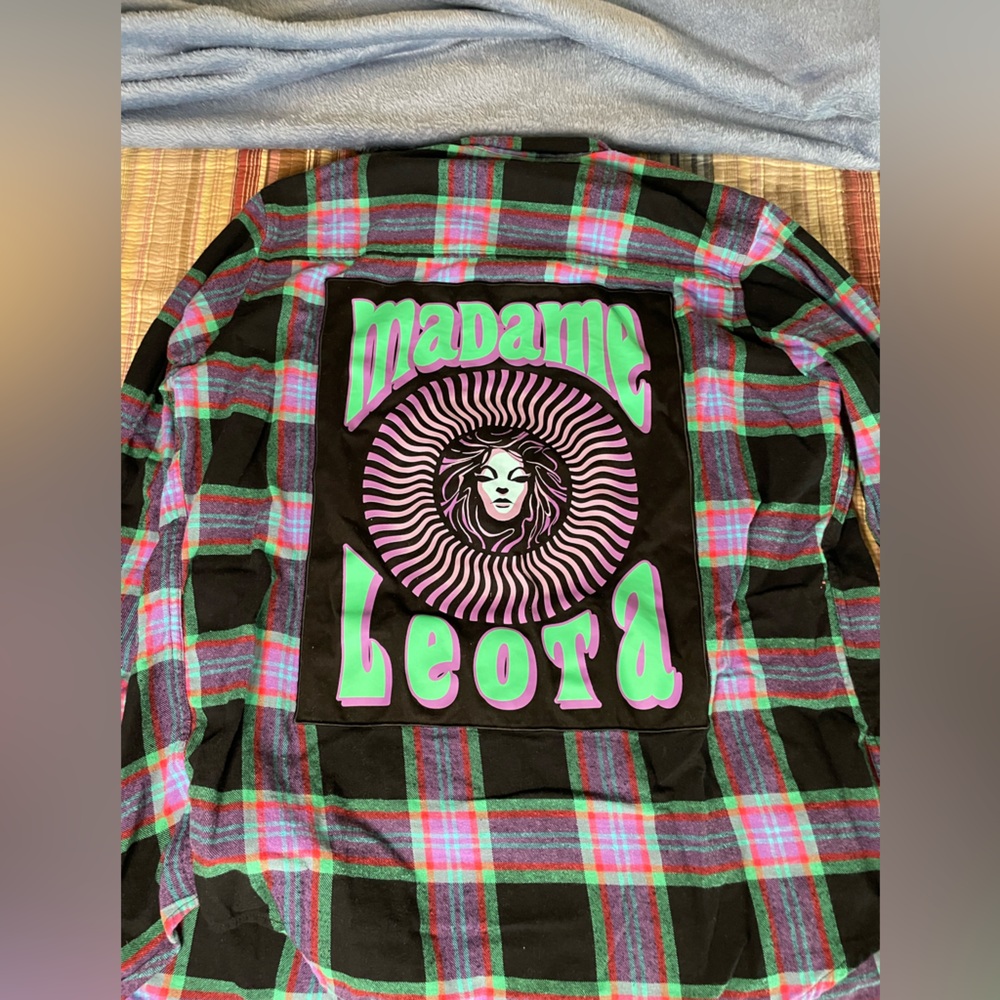 Haunted mansion flannel Madame Leotta patch men’s large